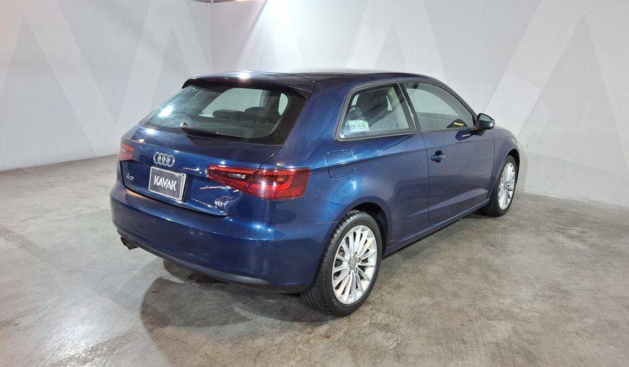 Audi A3 1.8 TFSI AMBIENTE S TRONIC Hatchback 2015