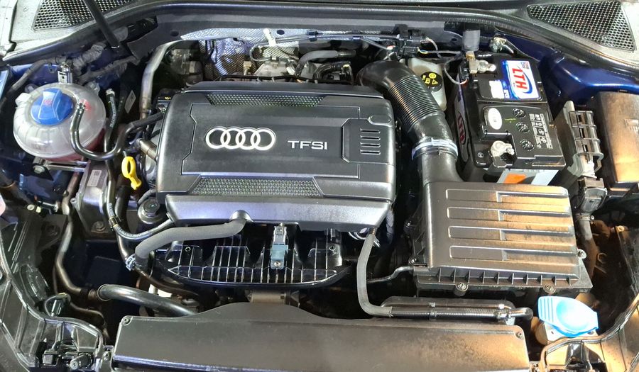 Audi A3 1.8 TFSI AMBIENTE S TRONIC Hatchback 2015