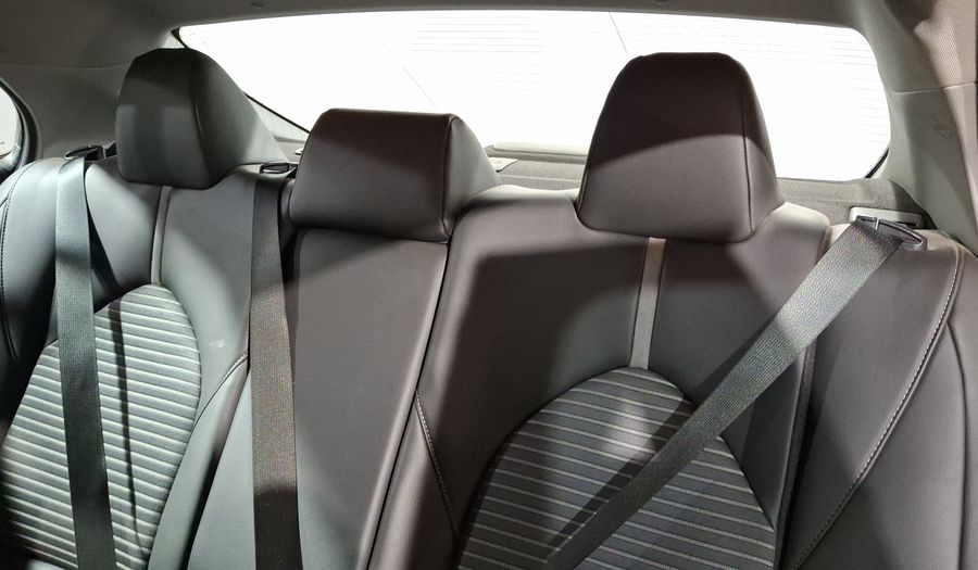 Toyota Camry 2.5 HEV SE AUTO Sedan 2023