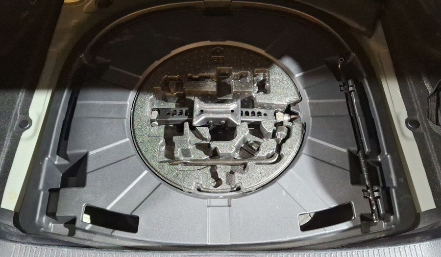 Toyota Camry 2.5 HEV SE AUTO Sedan 2023