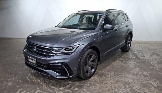Volkswagen • Tiguan