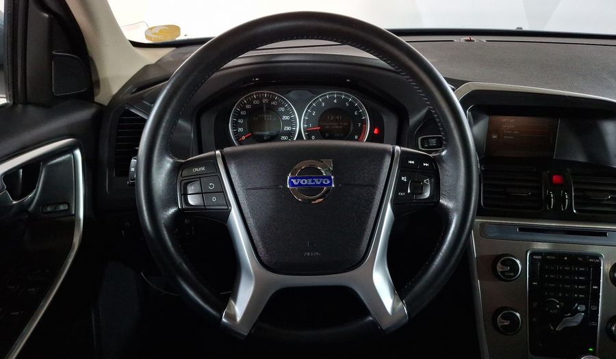 Volvo Xc60 2.0 ADDITION AT Suv 2013