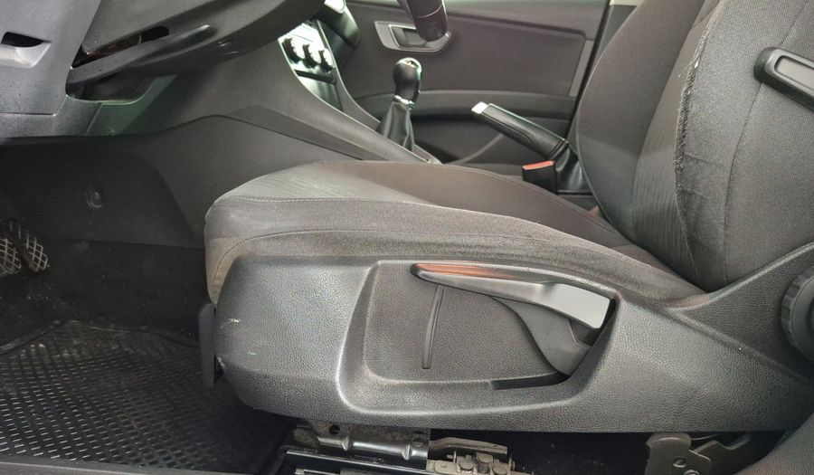 Seat Leon 1.4 TSI STYLE 140HP MT Hatchback 2014