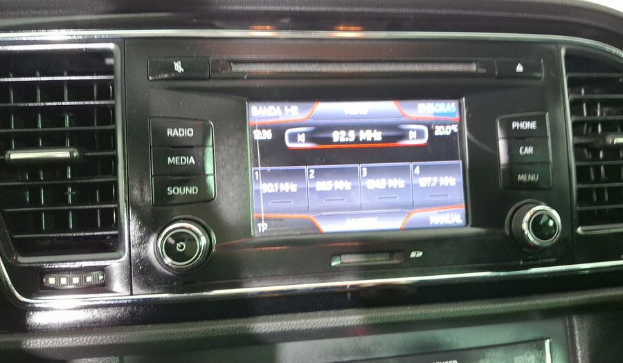 Seat Leon 1.4 TSI STYLE 140HP MT Hatchback 2014