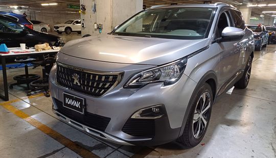 Peugeot • 3008