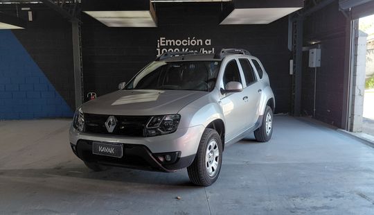 Renault • Duster