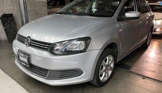 Volkswagen • Vento