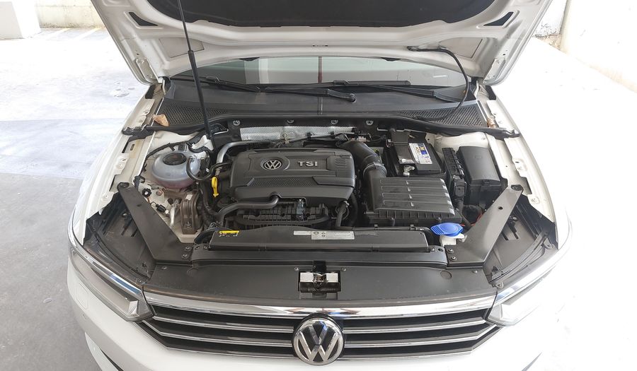 Volkswagen Passat 2.0 TSI HIGHLINE DSG Sedan 2018