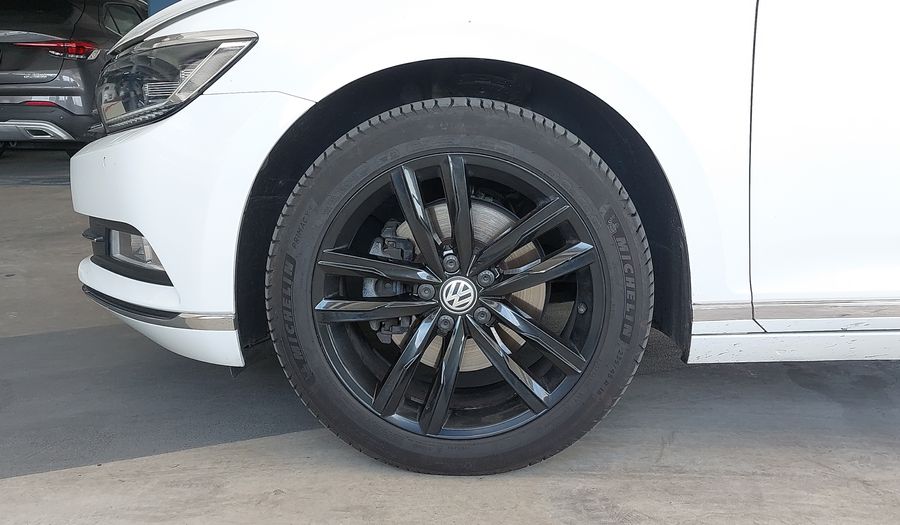 Volkswagen Passat 2.0 TSI HIGHLINE DSG Sedan 2018