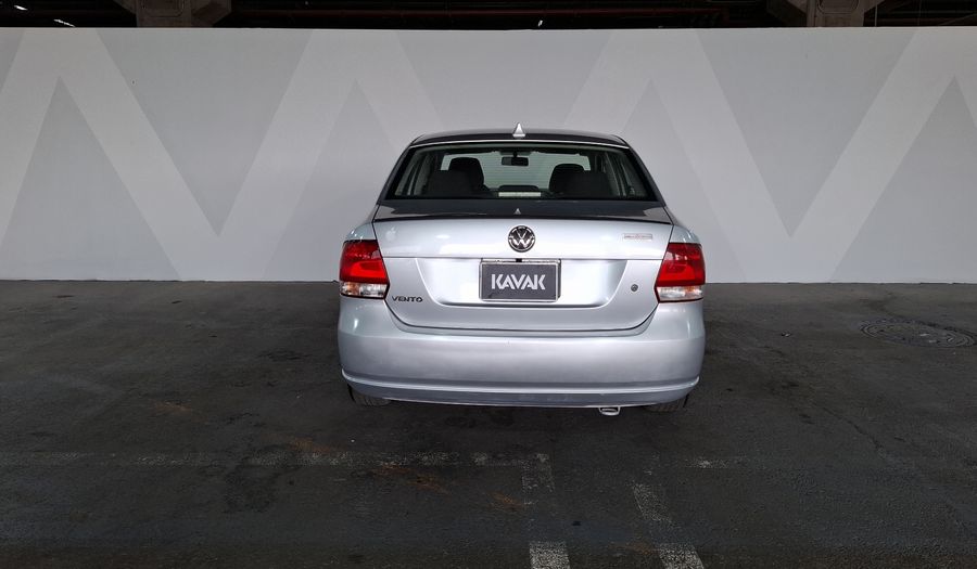 Volkswagen Vento 1.6 ACTIVE TIPTRONIC Sedan 2015