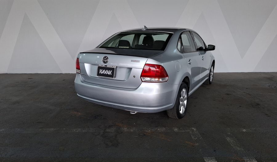 Volkswagen Vento 1.6 ACTIVE TIPTRONIC Sedan 2015
