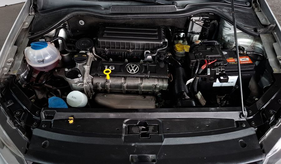 Volkswagen Vento 1.6 ACTIVE TIPTRONIC Sedan 2015