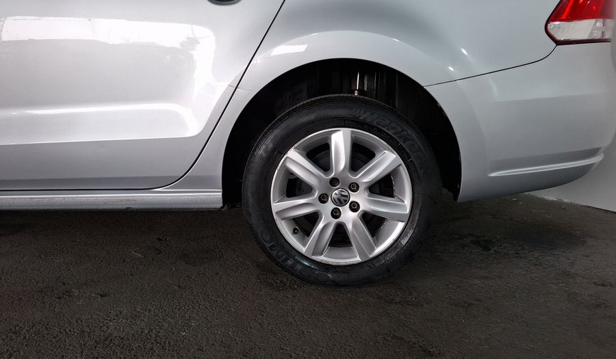 Volkswagen Vento 1.6 ACTIVE TIPTRONIC Sedan 2015