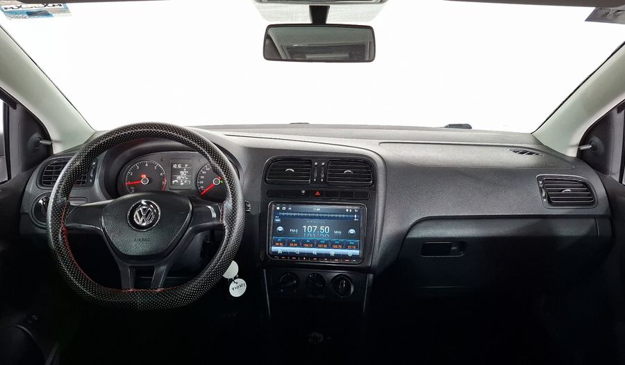 Volkswagen Vento 1.6 ACTIVE TIPTRONIC Sedan 2015