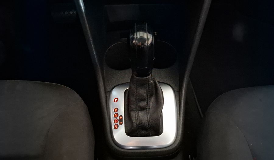 Volkswagen Vento 1.6 ACTIVE TIPTRONIC Sedan 2015