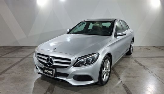Mercedes Benz • Clase C