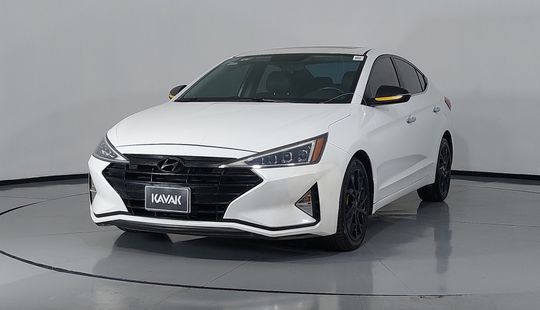 Hyundai • Elantra