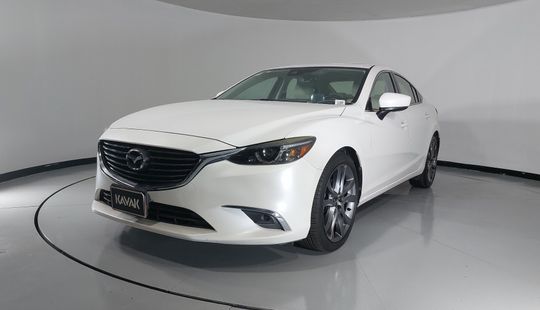 Mazda • Mazda 6