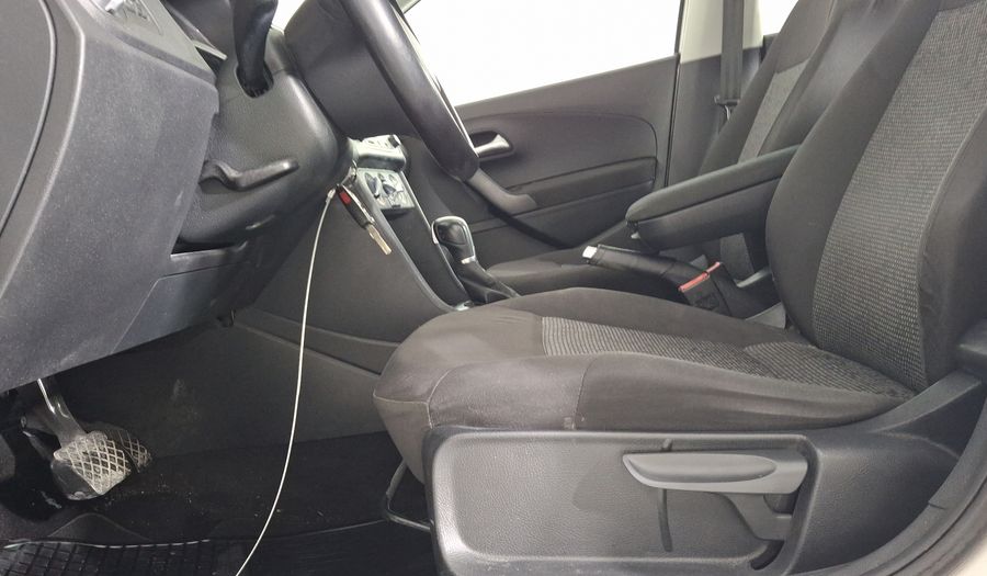 Volkswagen Polo 1.6 TIPTRONIC Hatchback 2017