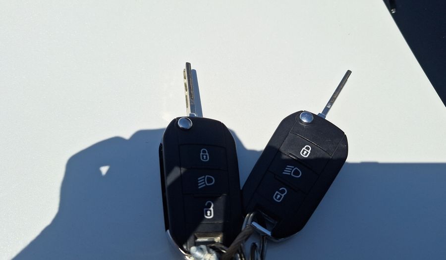 Peugeot 3008 1.5 BLUEHDI 130 ACTIVE Suv 2020