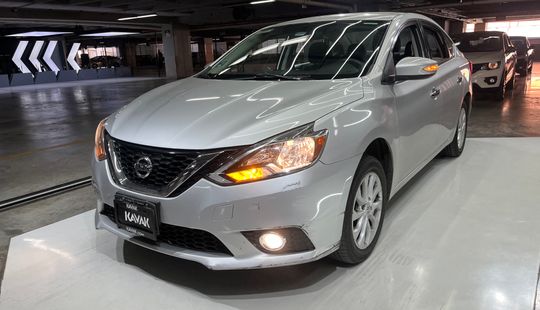 Nissan • Sentra