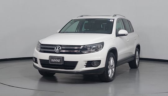 Volkswagen • Tiguan