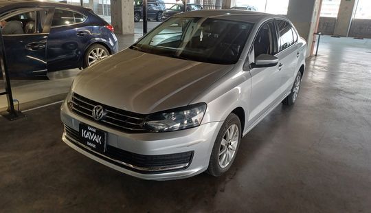 Volkswagen • Vento