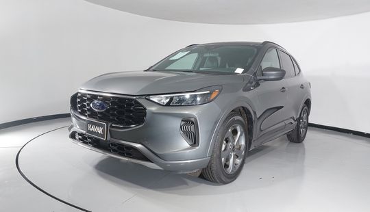Ford • Escape