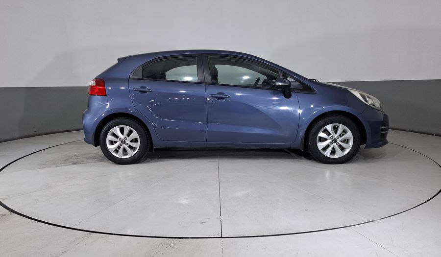 Kia Rio 1.6 EX MT Hatchback 2017