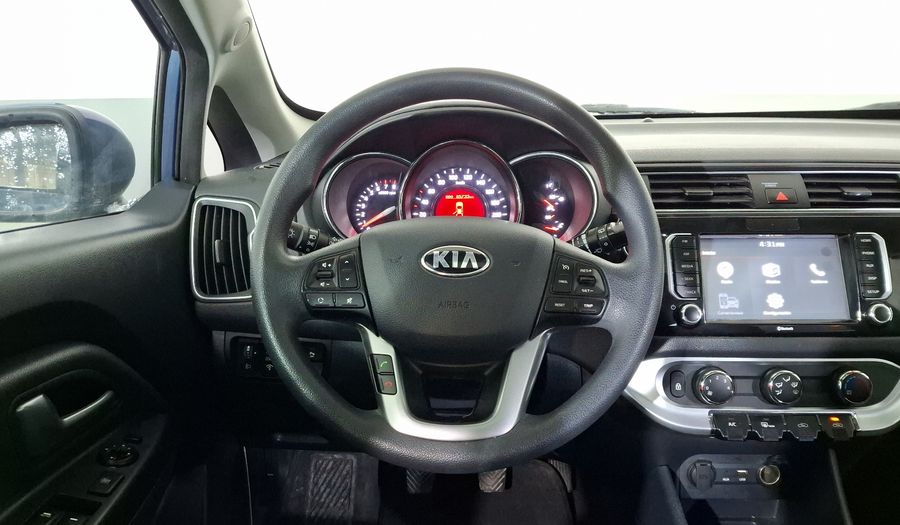 Kia Rio 1.6 EX MT Hatchback 2017