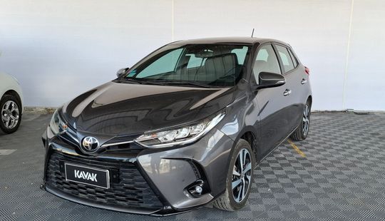 Toyota • Yaris
