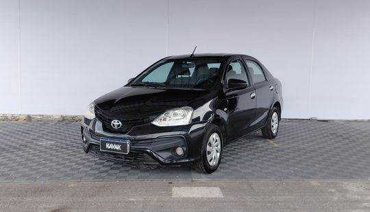 Toyota • Etios