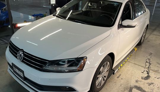 Volkswagen • Jetta