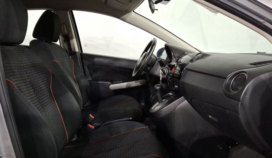 Mazda 2 1.5 TOURING TA Hatchback 2013