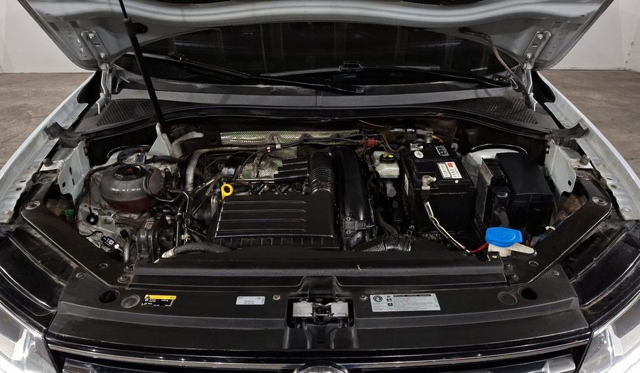 Volkswagen Tiguan 1.4 COMFORTLINE PIEL DCT Suv 2019