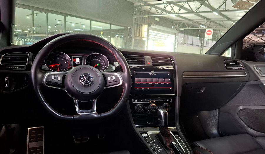 Volkswagen Golf 2.0 GTI TSI DSG Hatchback 2021