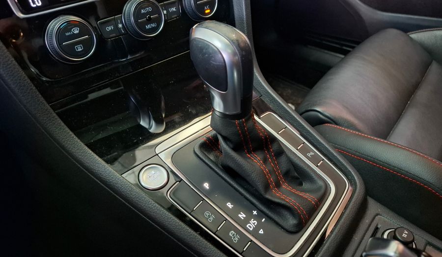 Volkswagen Golf 2.0 GTI TSI DSG Hatchback 2021