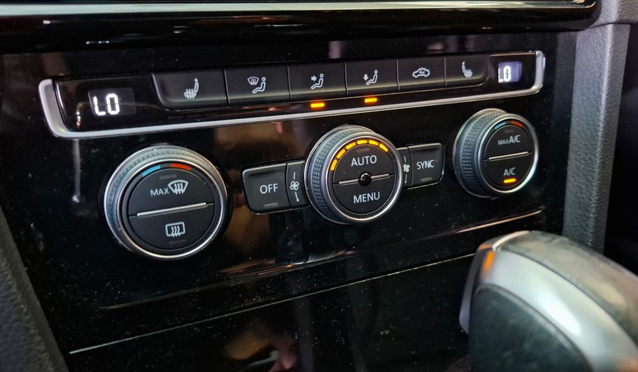 Volkswagen Golf 2.0 GTI TSI DSG Hatchback 2021