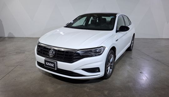 Volkswagen • Jetta