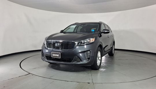Kia • Sorento