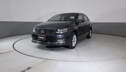 Volkswagen • Vento