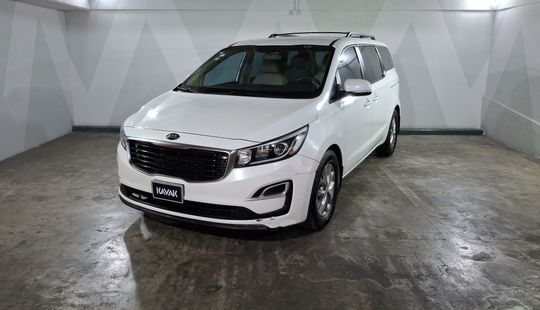 Kia • Sedona