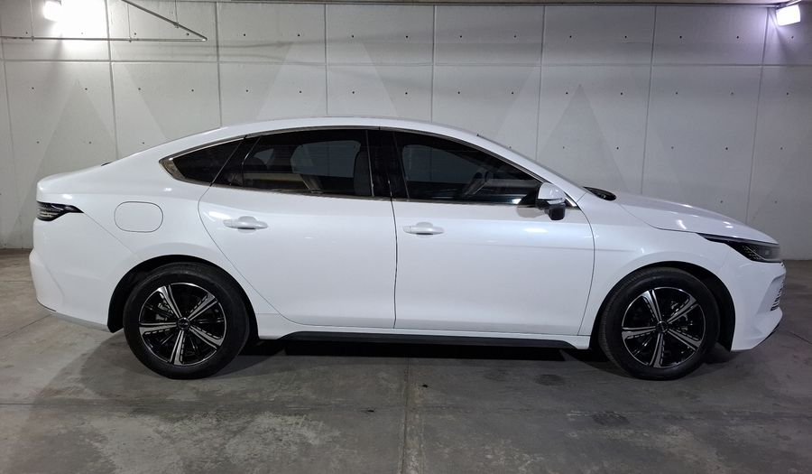 Byd King 1.5 PHEV DM-I 55KM AUTO Sedan 2025