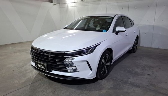 2025 • 9,153 km • Automático