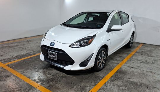 Toyota • Prius C