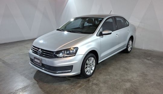 Volkswagen • Vento