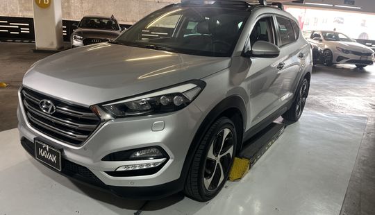 Hyundai • Tucson