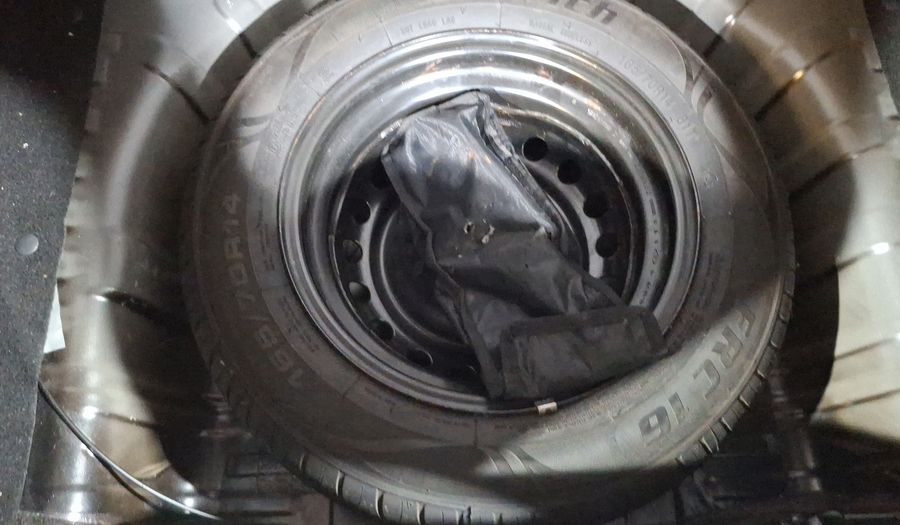 Renault Kwid 1.0 ICONIC Hatchback 2022