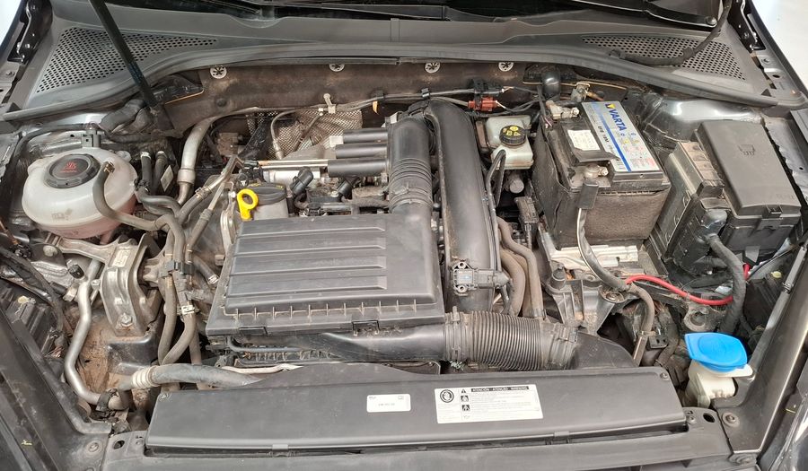 Volkswagen Golf 1.4 TSI COMFORTLINE DSG Hatchback 2019