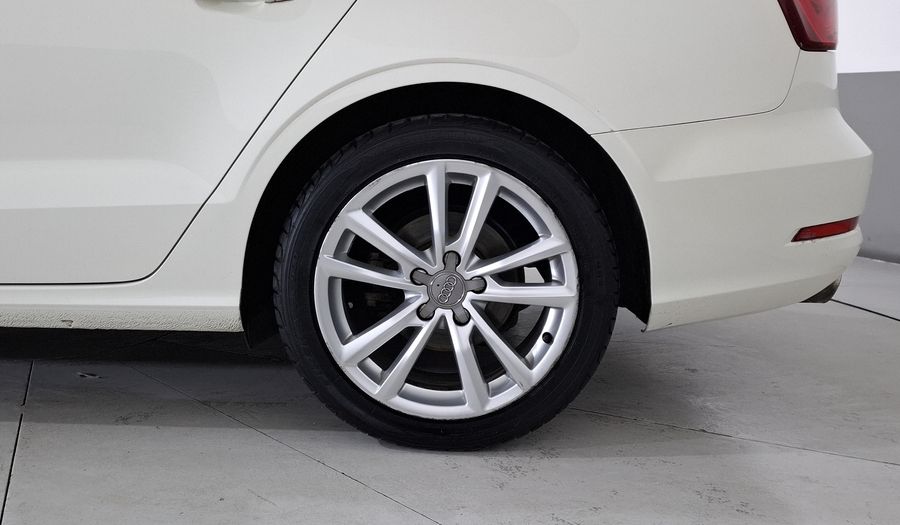 Audi A3 1.8 TFSI ATTRACTION PLUS S TRONIC Sedan 2015